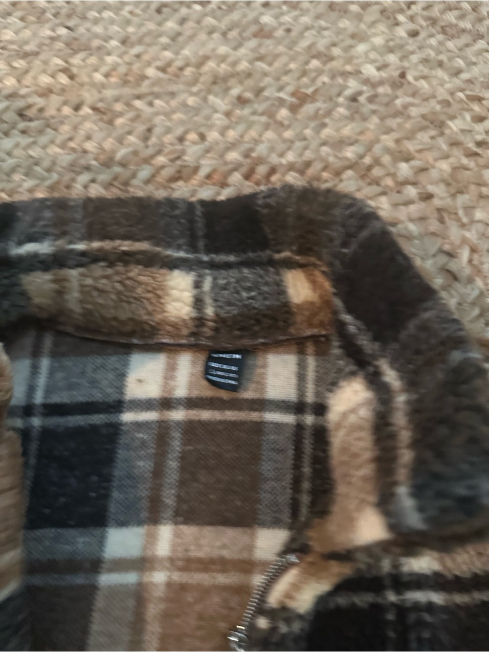 CROPPED PLAID SHERPA JACKET - Picture 3 of 6